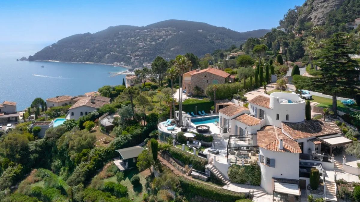 View over luxury holiday villa near Cannes with the Mediterranean in the background
